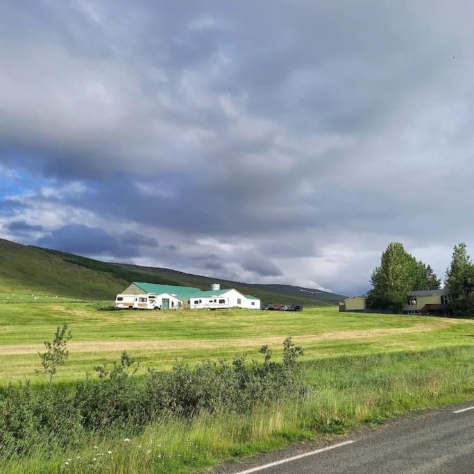 SvalbarthseyriÞorsmoerk Farm 12 Min From Akureyriアパートメント エクステリア 写真